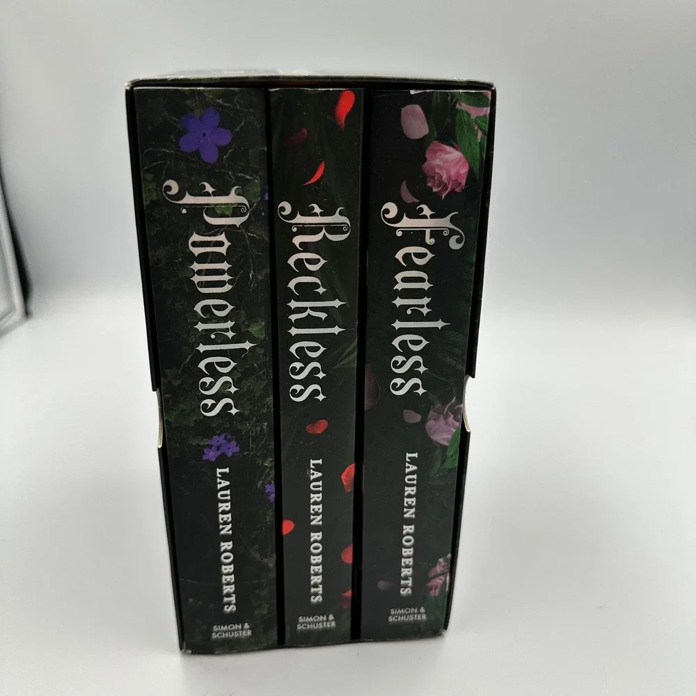The Powerless Trilogy Lauren Roberts Box Set Powerless Reckless Fearless PB